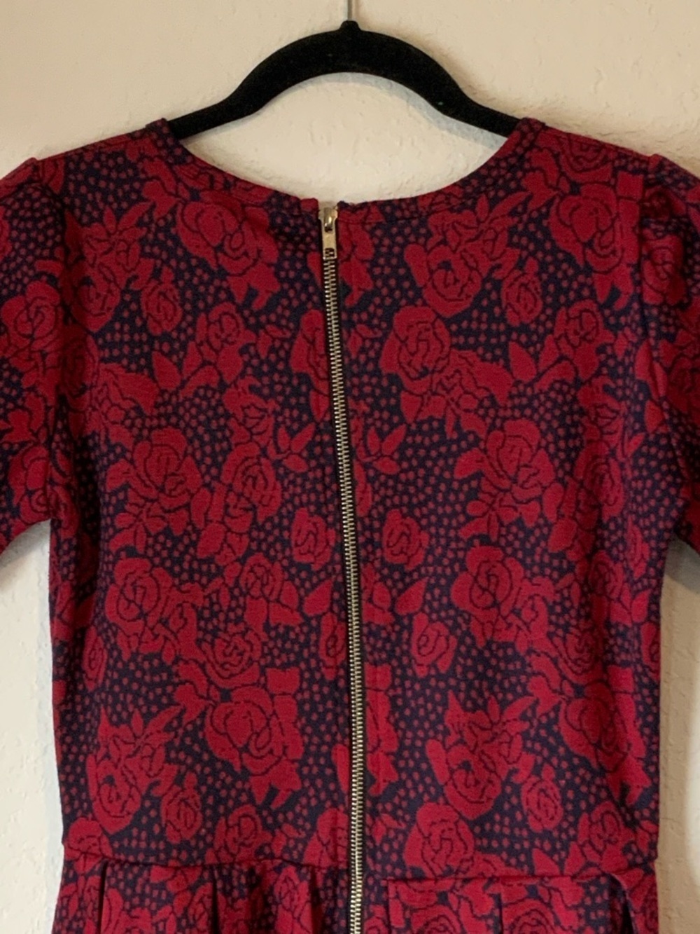 LulaRoe Floral Roses Dress - Picture 4 of 6